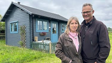 8:25 PM: Four in a Bed | More 4 | 12/20 2025