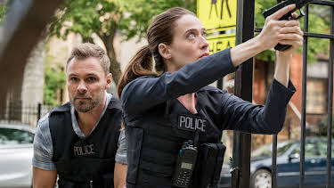 23:40: Chicago P.D. (S5 E1) (S5) | Viasat Series | 9/8 2026