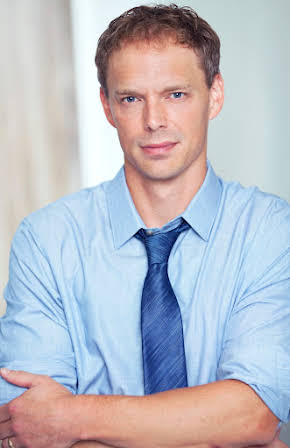 Justen Overlander as 