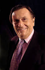Barry Humphries som 