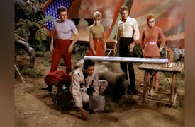 Land of the Giants Season 1: Terror-Go-Round