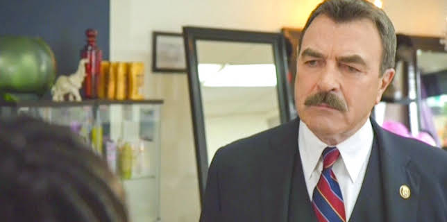 2:00 PM: Blue Bloods (S5 E8) (S5) | 5 USA | 12/21 2025