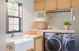 Fixer Upper: Behind the Design, Season 1: Ranch to Modern Mediterranean