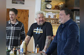 Guy's Grocery Games: Guy Cooks the Games, Season 1: Guy Cooks: Salute the Troops