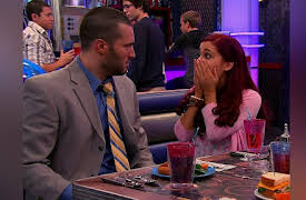 Sam & Cat Volume 1: #MommaGoomer