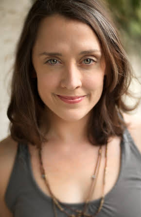 Kelly Mengelkoch as Helen Kimmel