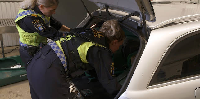 10:55: Grensevakten Sverige (S4 E14) (S4) | MAX | 12/17 2025