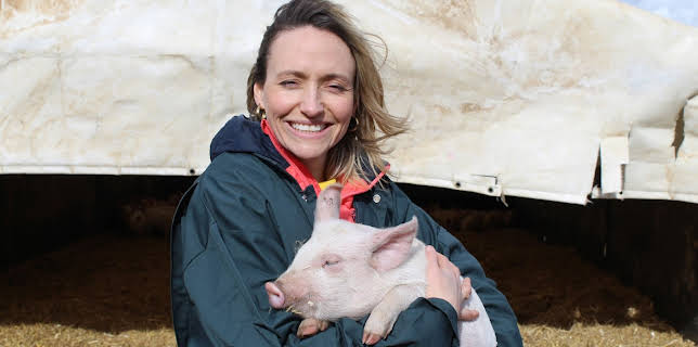 3:20 AM: Food Unwrapped | More 4 | 12/13 2025