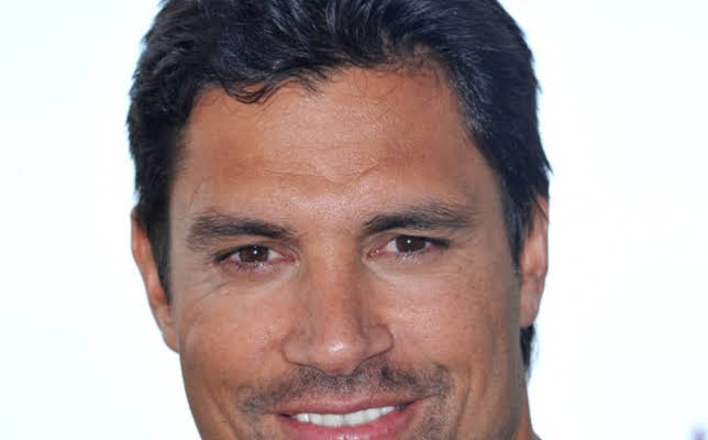 Manu Bennett