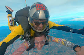 First Class: Bienvenidos todos a casa de Aldo