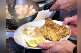 Bizarre Foods America: Charleston