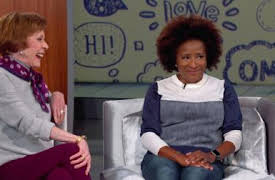 A Little Help with Carol Burnett: Comunicación