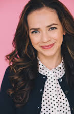 Vanessa Martinez som Pilar Fernandez