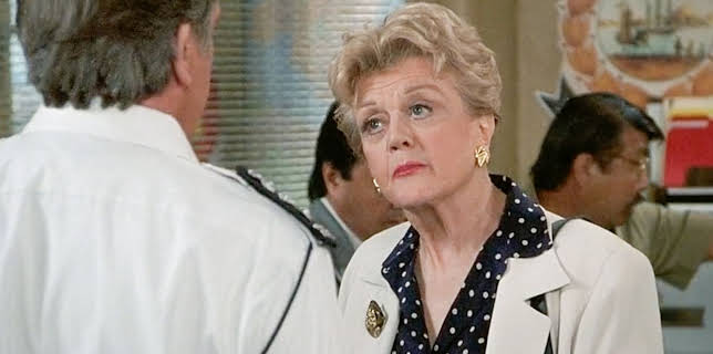 9:25 AM: Murder She Wrote (S10 E1) (S10) | 5 USA | 1/11 2026