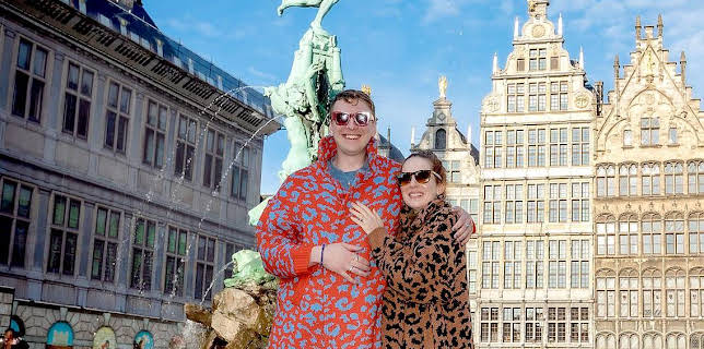 10:55: Documental  El Viajero. 48 Horas En... | LA 2 | 11/7 2025