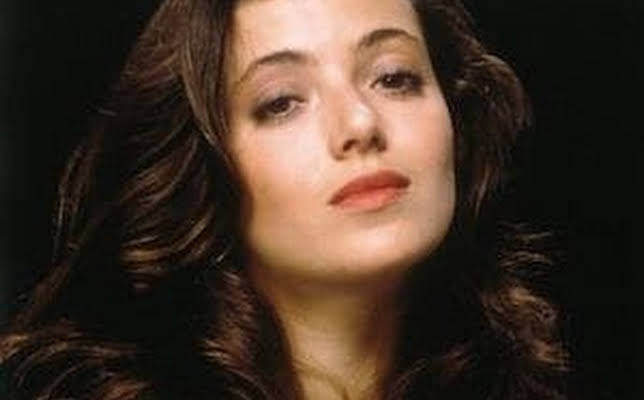Mia Sara