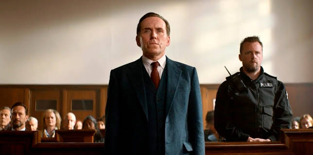 23:20: Professor T (S03/E03) | One | 2/4 2026