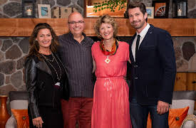 Love It Or List It: Vacation Homes: Andy & Sandra