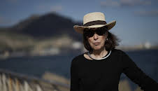 Mother, May I Murder? (S1 E1)