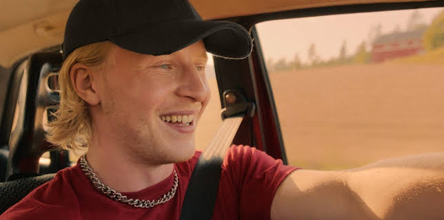 02:45: Rådebank: Parkert | NRK 3 | 11/4 2025