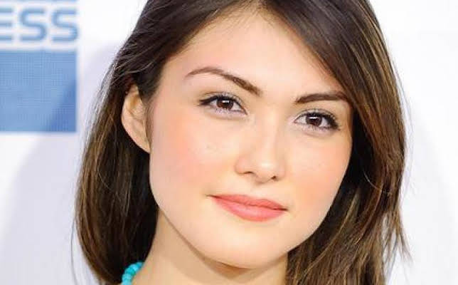 Daniella Pineda