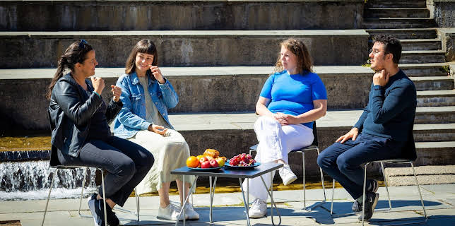 17:30: Dette er norsk tegnspråk: Nei, tegnspråk er ikke internasjonalt! | NRK Tegnspraak | 3/15 2026