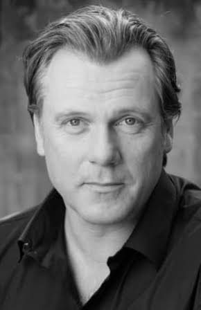 Erik Thomson as 