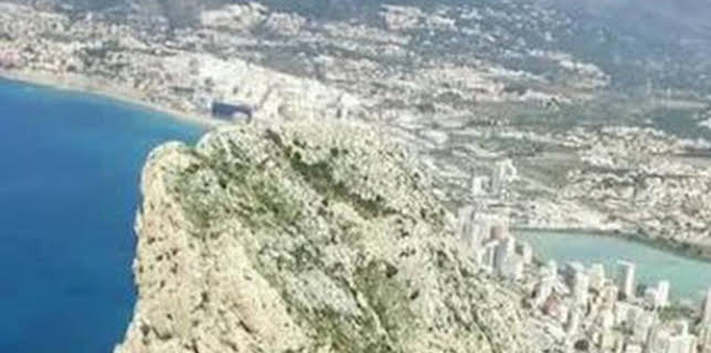 04:50: Meridià Zero (La Comunitat Amagada) | À Punt | 12/22 2025