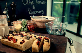 Gordon Ramsay's Ultimate Cooking Course: Baking 101