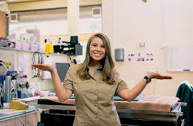 Crikey! It's the Irwins Season 1: Robert's Baby Kangaroo