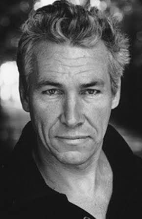 Simon Dutton as King Edward