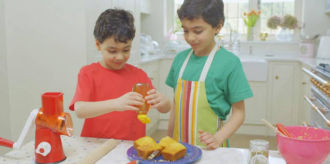 12:00 PM: My World Kitchen (S2) | Cbeebies | 11/6 2025