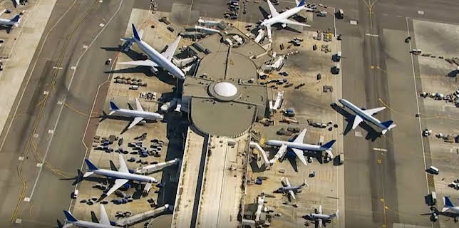 02:45: Hightech Revolution - Sternstunden der Technik | ZDFinfo | 12/18 2025