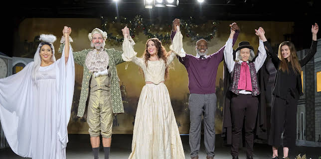 12:30: Christmas for Keeps | Kanal 11 | 12/23 2025