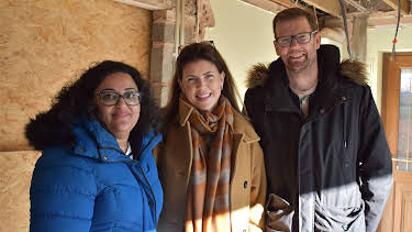 7:55 PM: Kirstie and Phil's Love It or... | More 4 | 4/8 2026