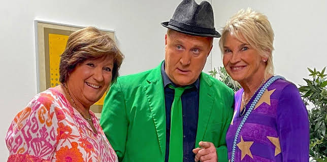 22:00: Wohnzimmer-Comedy - Mit Dui do on de Sell | SWR Fernsehen BW | 12/9 2025