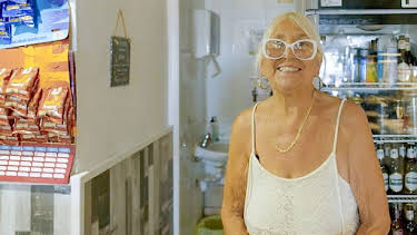 9:00 AM: Bargain-Loving Brits in the Sun (S11 E17) (S11) | 5 Star | 1/29 2026