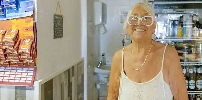 8:00 AM: Bargain-Loving Brits in the Sun (S11 E17) (S11) | 5 Star | 1/29 2026