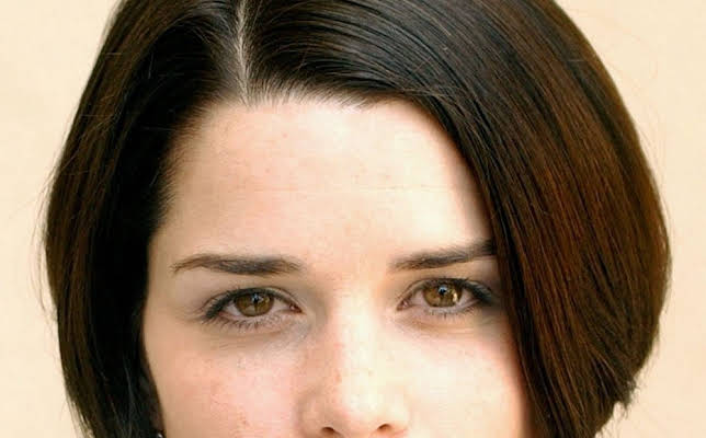 Neve Campbell