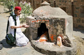 Legendary Locations, Season 1: If Walls Could Talk