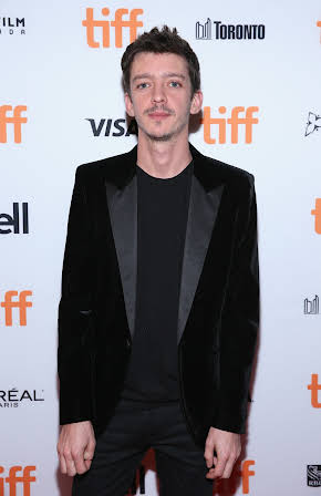 Nahuel Pérez Biscayart as 