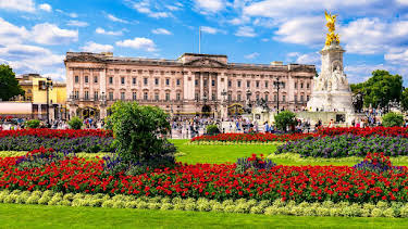 10:35 PM: Buckingham Palace: A Year in the Life | Channel 5 | 9/26 2026
