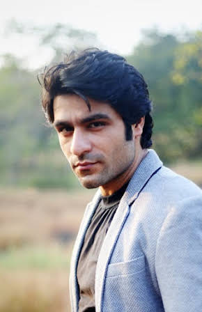 Sunny Hinduja as 