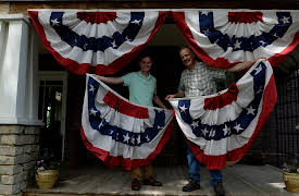 Fundamentals of Photography II: Live Event Photography: House Party