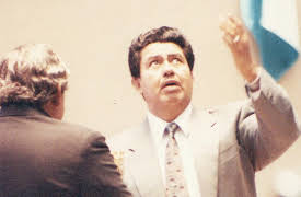 El Apóstol, el caso de la Iglesia de La Luz del Mundo season-1: El Apóstol, el caso de la Iglesia La Luz del Mundo Capítulo 2