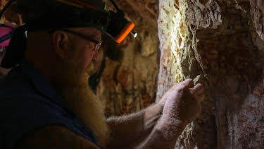 13:20: Outback Opal Hunters (S7 E20) (S7) | Discovery Channel | 6/26 2026