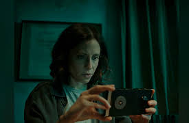 Naturaleza Muerta: The Connection is a Stupid Illusion