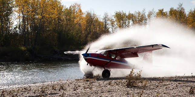 21:00: Flying Wild Alaska (S1 E4) (S1) | Animal Planet | 1/2 2026