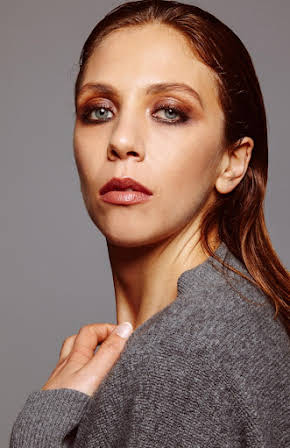 Barbara Chichiarelli as 