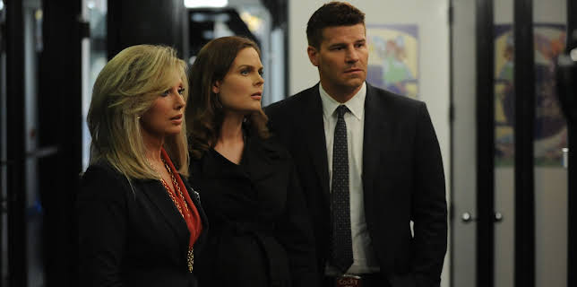 12:05: Bones (S7 E3) (S7) | Viasat Series | 1/12 2026